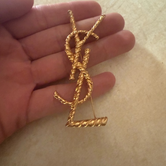 YSL GOLD BROOCH - Picture 2 of 6